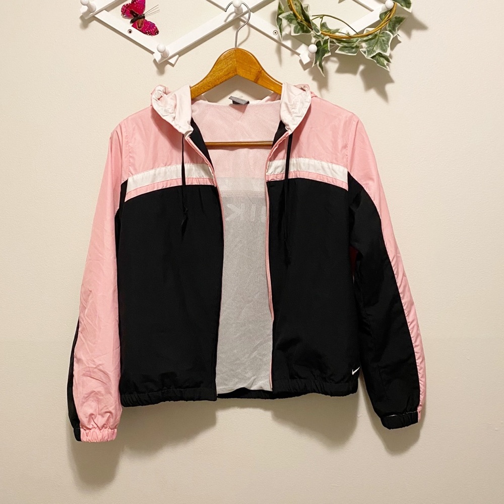 VINTAGE nike windbreaker